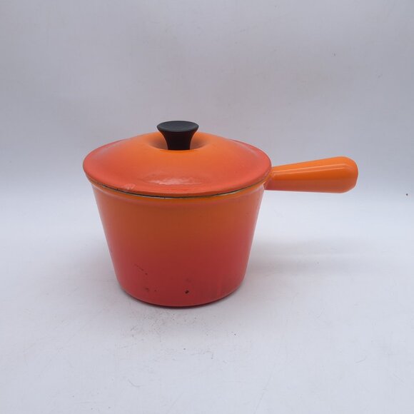Le Creuset Fondue Iron Pot with Lid - Picture 1 of 10